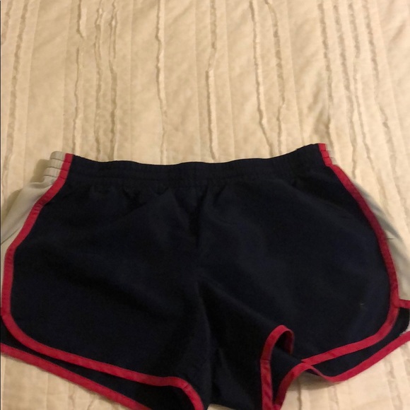 Shorts - Picture 3 of 3